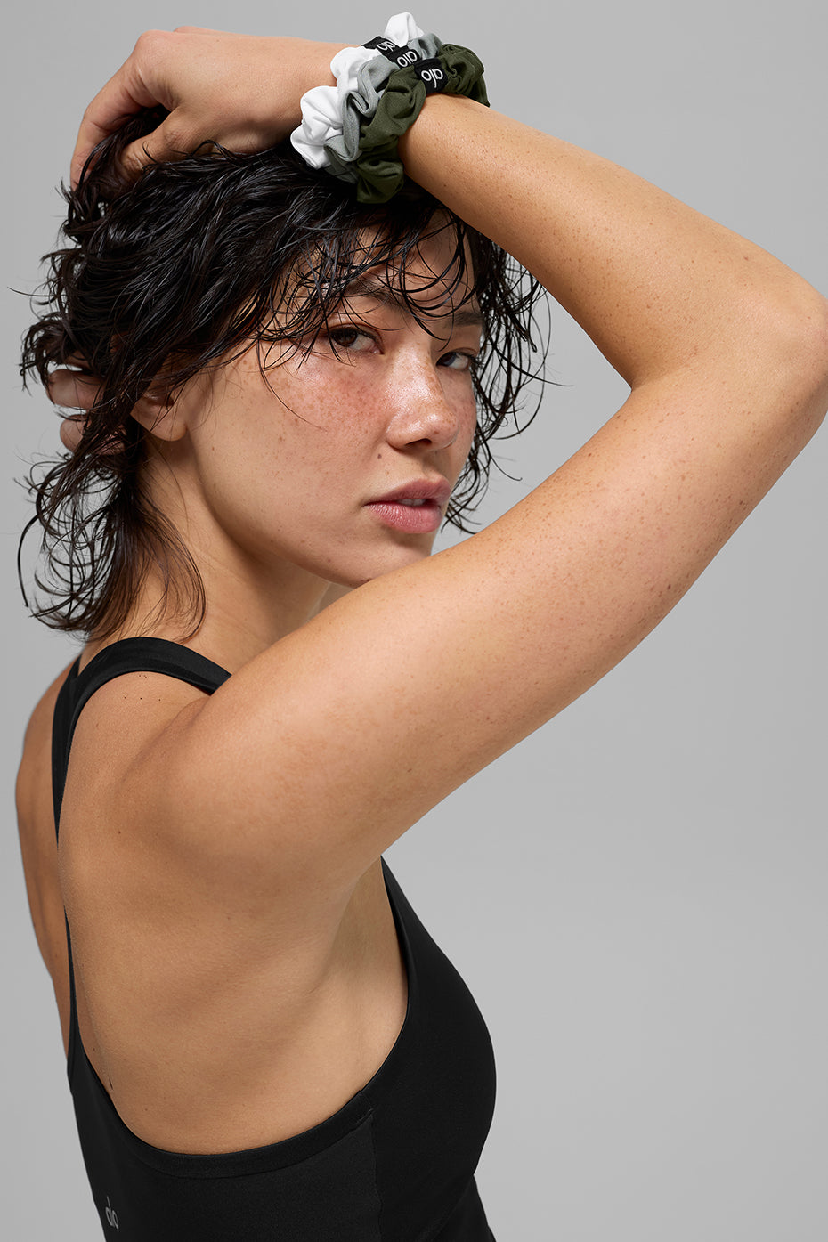 Fresh Mini Scrunchie (3-Pack) - Green Olive/Lunar Grey/White - Image 2