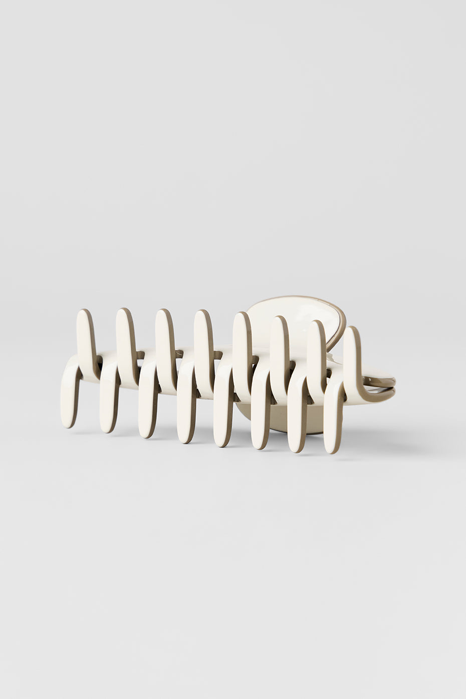 Outline Claw Clip - Bone/Light Cocoa - Image 4