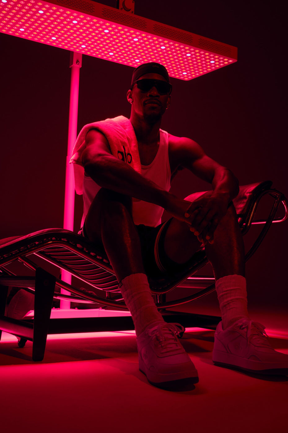 ALO Recovery Mode Sneaker - Natural White/Gum - Image 6