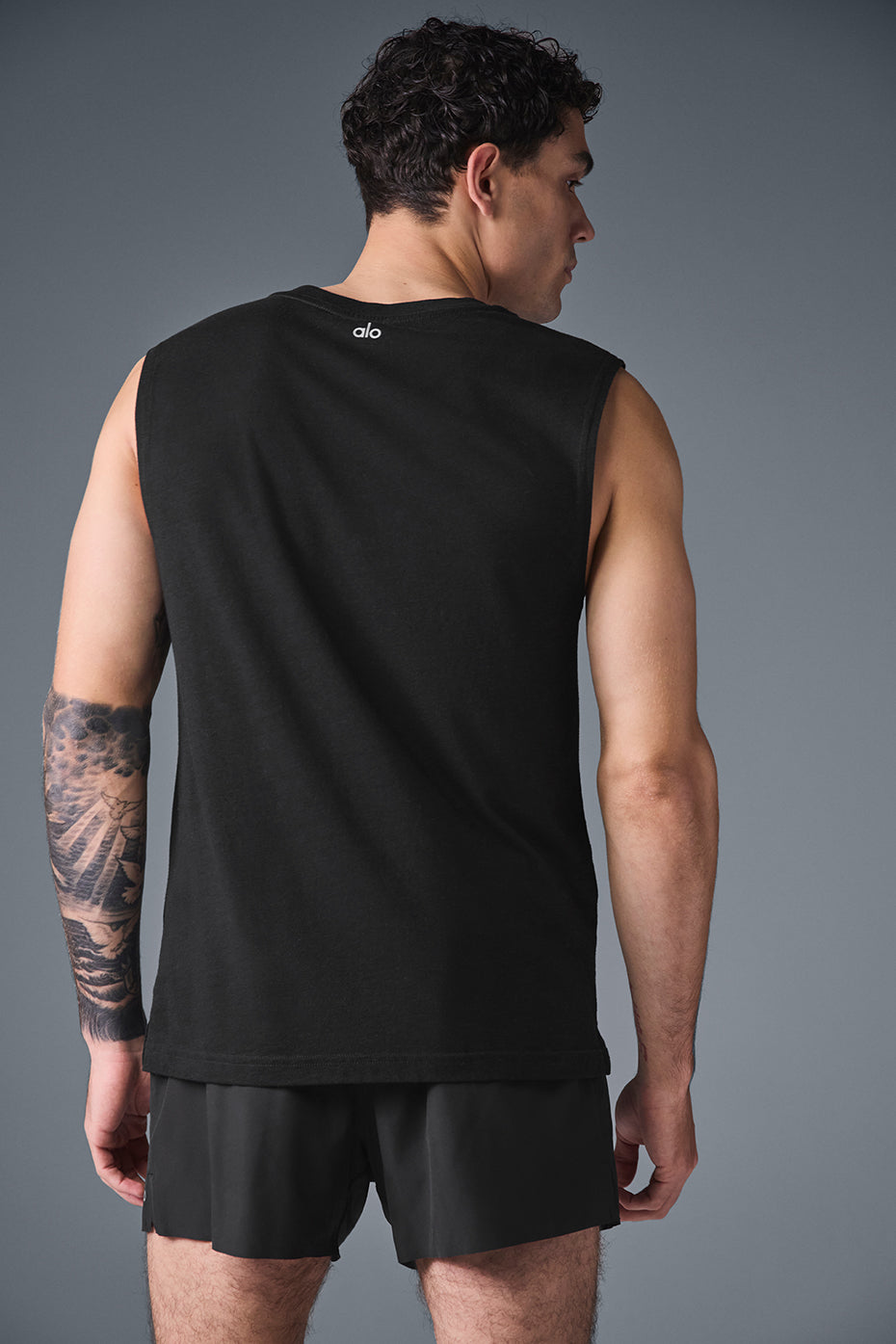 The Triumph Muscle Tank - Black - Image 2
