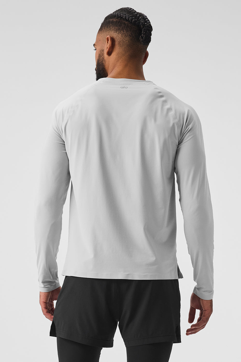 Idol Long Sleeve Performance Tee - Titanium - Image 2