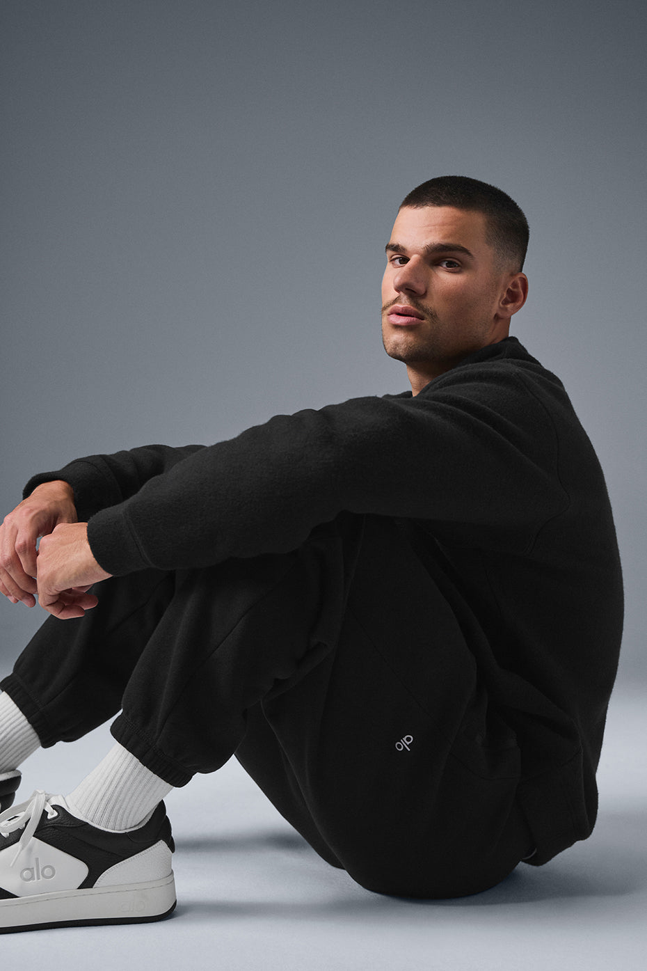 Triumph Restore Crew Neck Sweatshirt - Black - Image 3