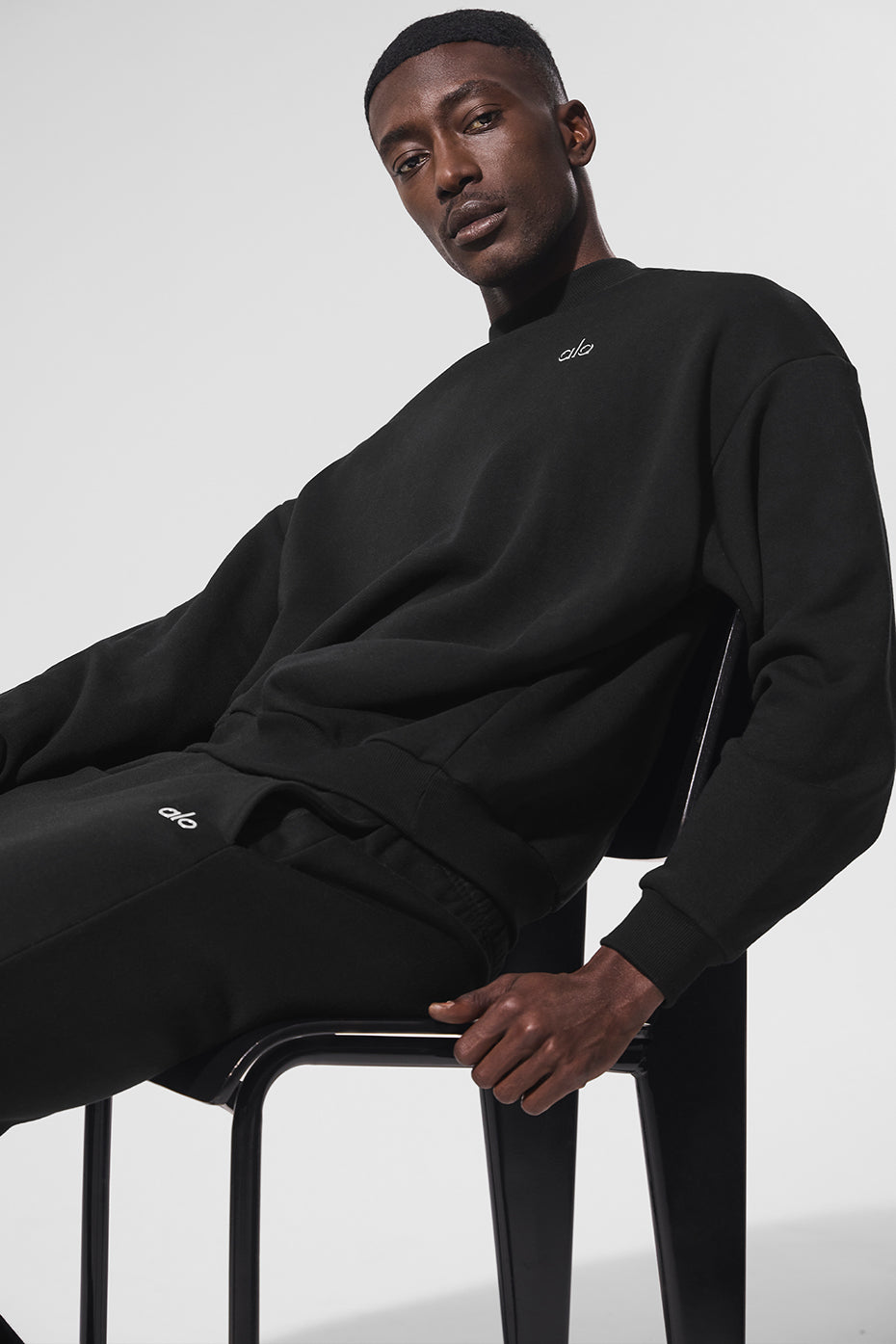 Accolade Crew Neck Pullover - Black - Image 3