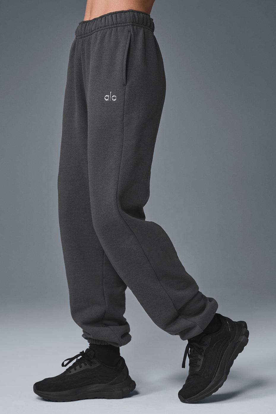 Accolade Sweatpant - Anthracite - Image 3
