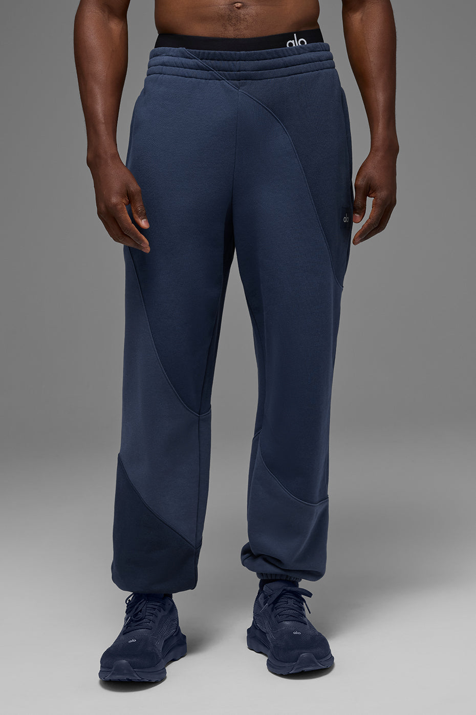 Make Waves Sweatpant - Navy Tonal