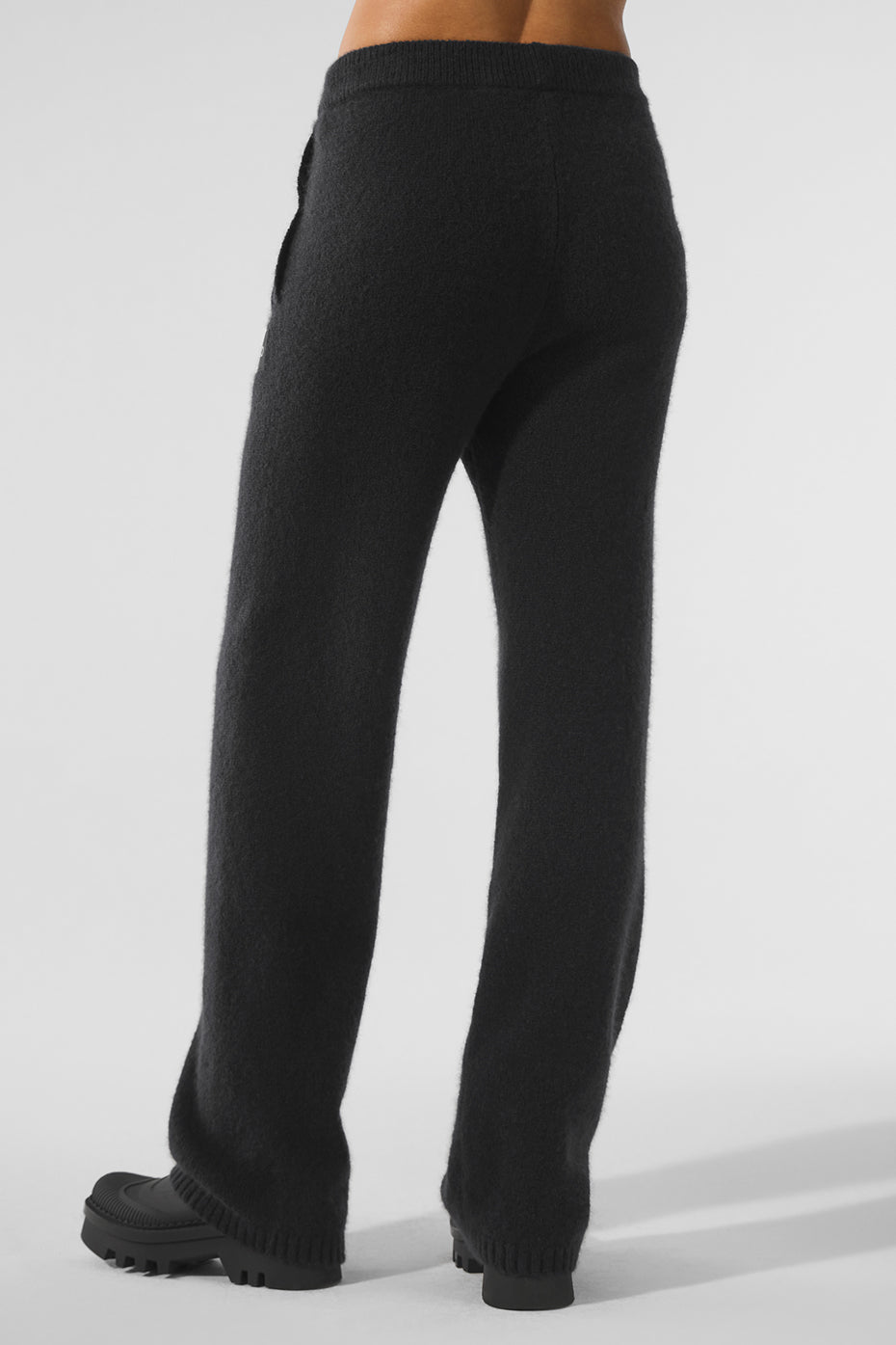 New Class Cashmere Sweatpant - Black - Image 3