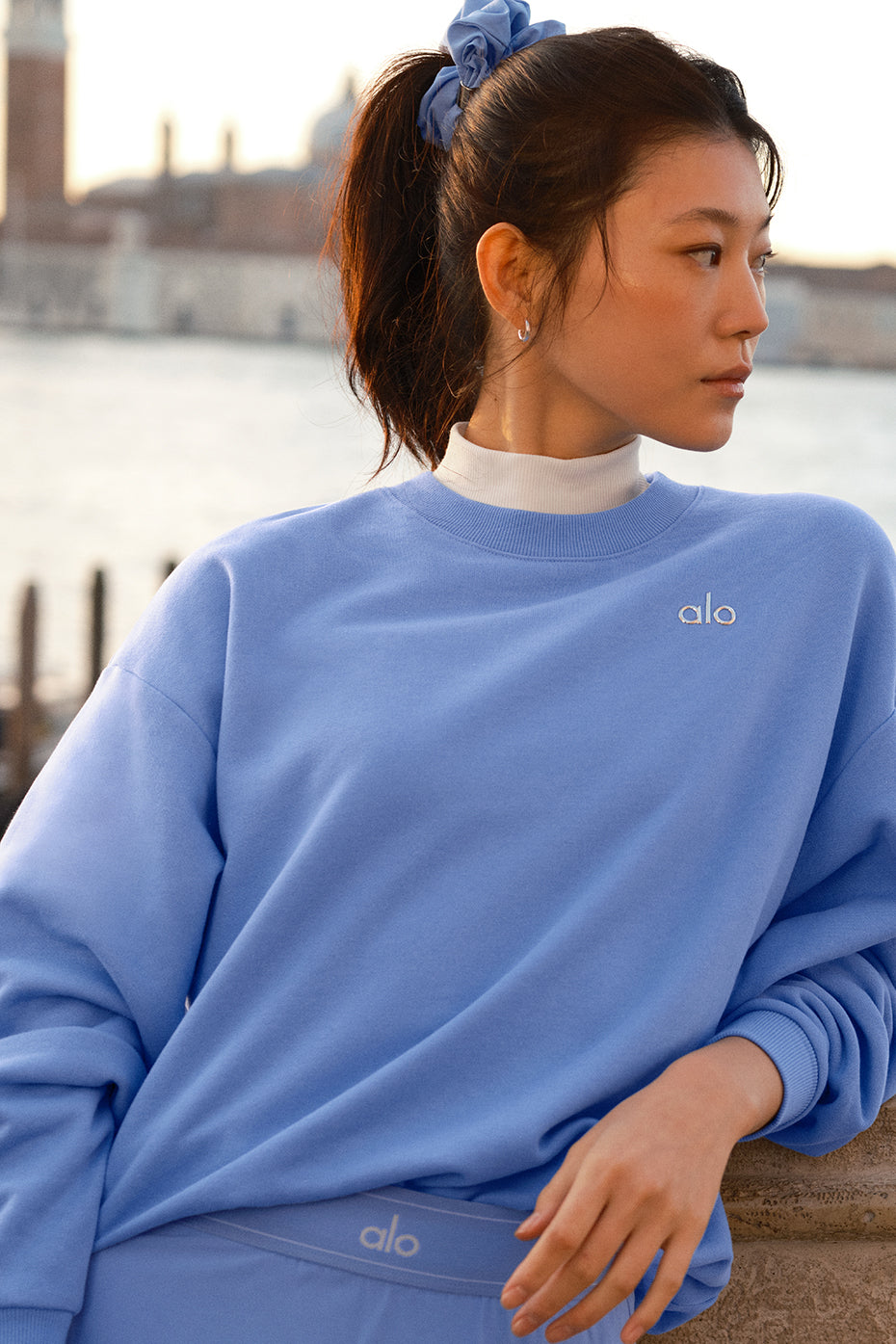 Accolade Crew Neck Pullover - Crystal Clear Blue