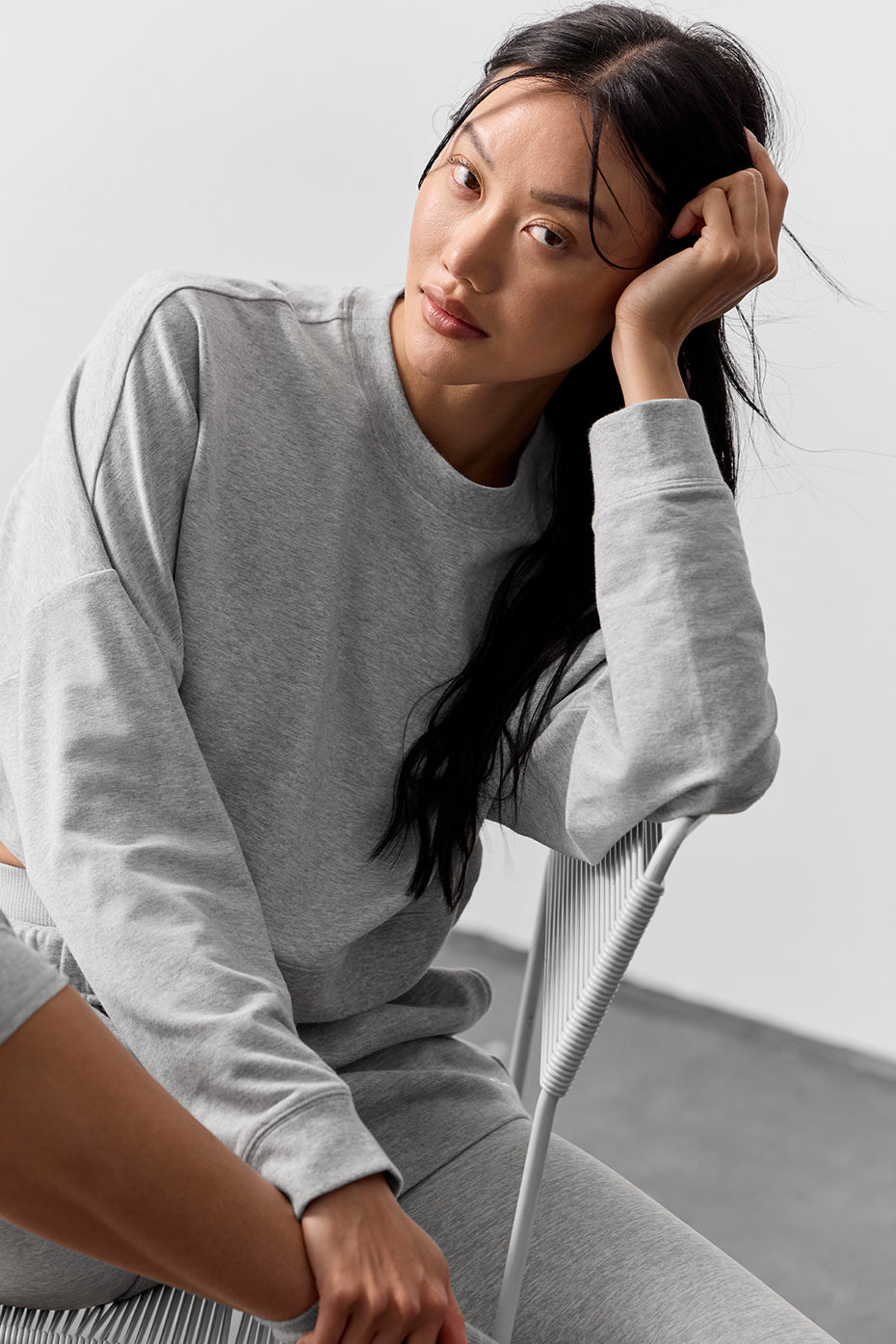 Cropped Sway Crew Neck Pullover - Athletic Heather Grey - Image 5