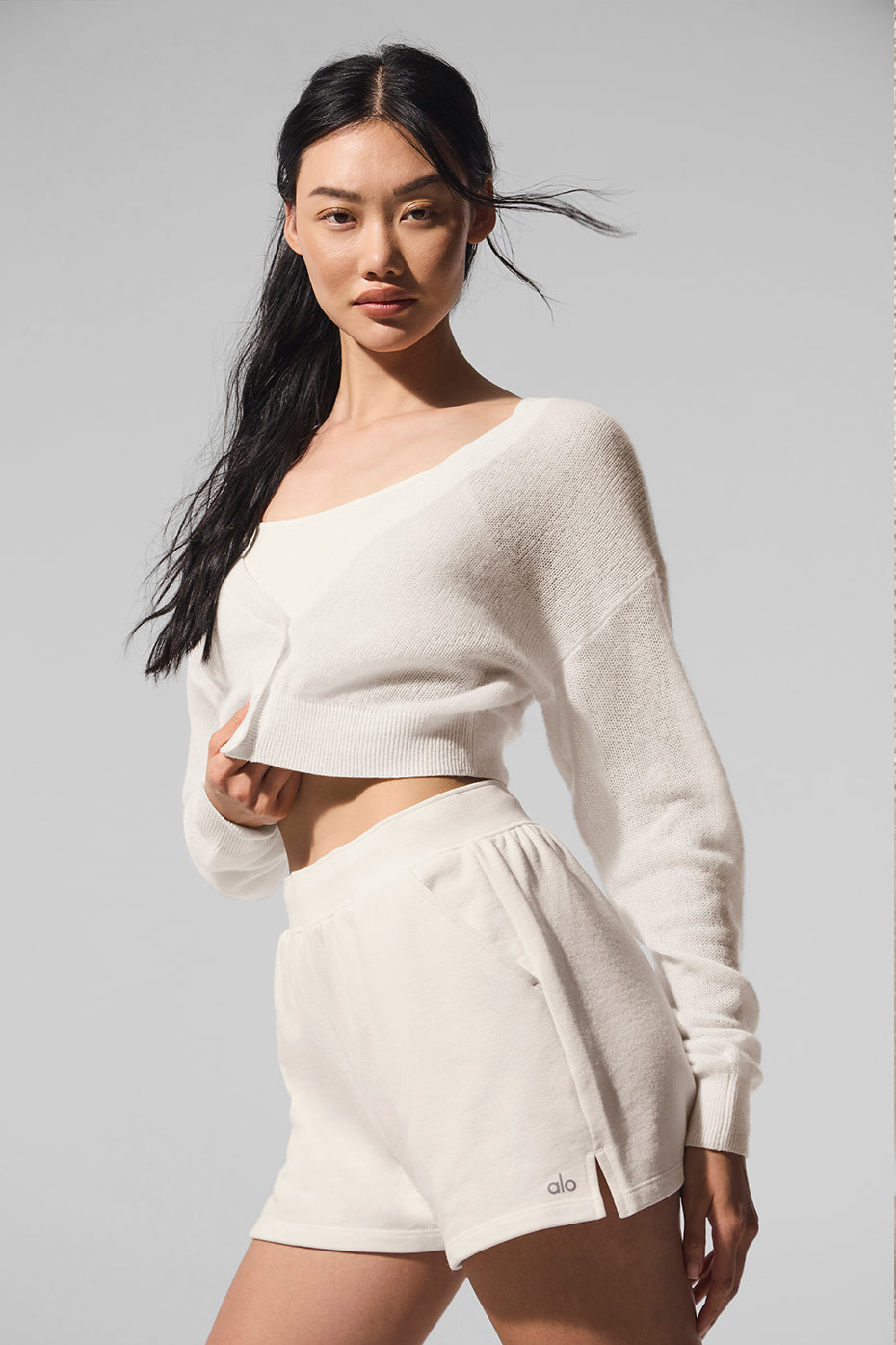 Sheer Cashmere Cropped Cardigan - Ivory - Image 3