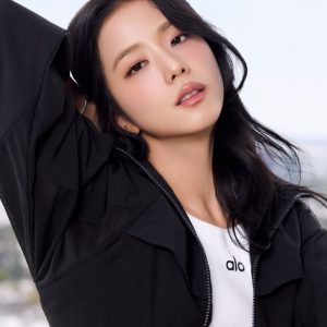 Cropped Playmaker Jacket - Black