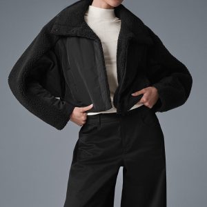 Sherpa Cozy Escape Puffer - Black/Black