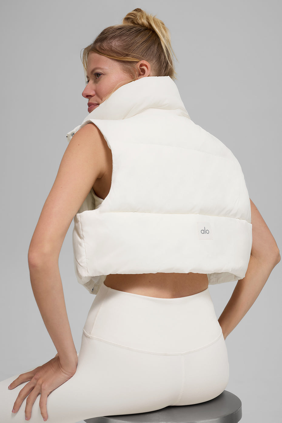 Cropped Gold Rush Puffer Vest - Ivory - Image 2