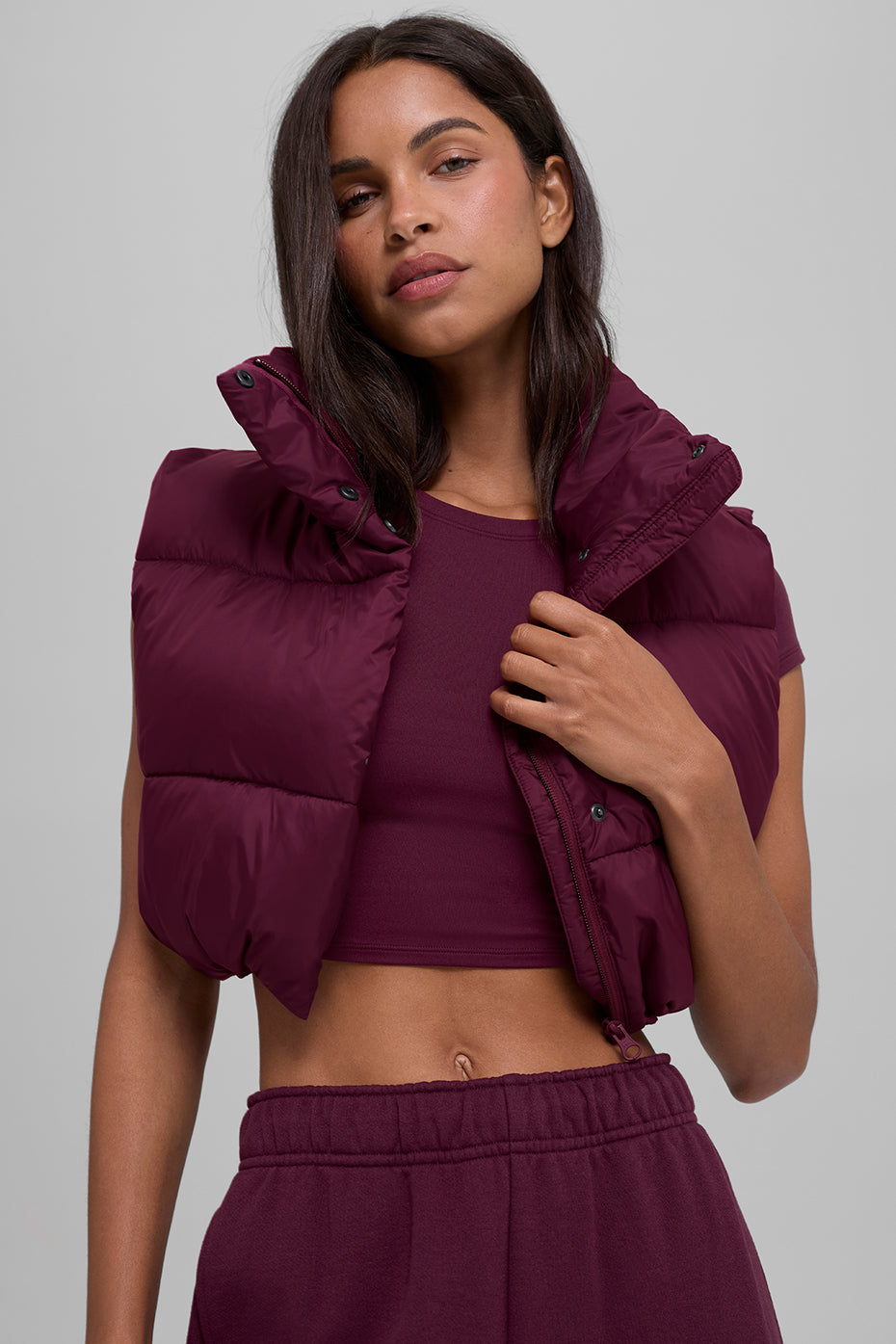 Cropped Gold Rush Puffer Vest - Burgundy - Image 3