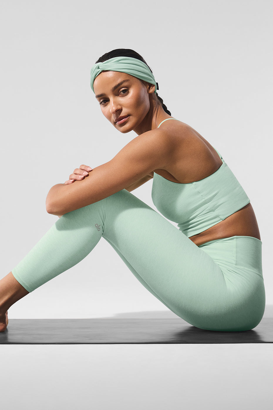 Alosoft High-Waist 7/8 Highlight Legging - Spearmint Heather - Image 6