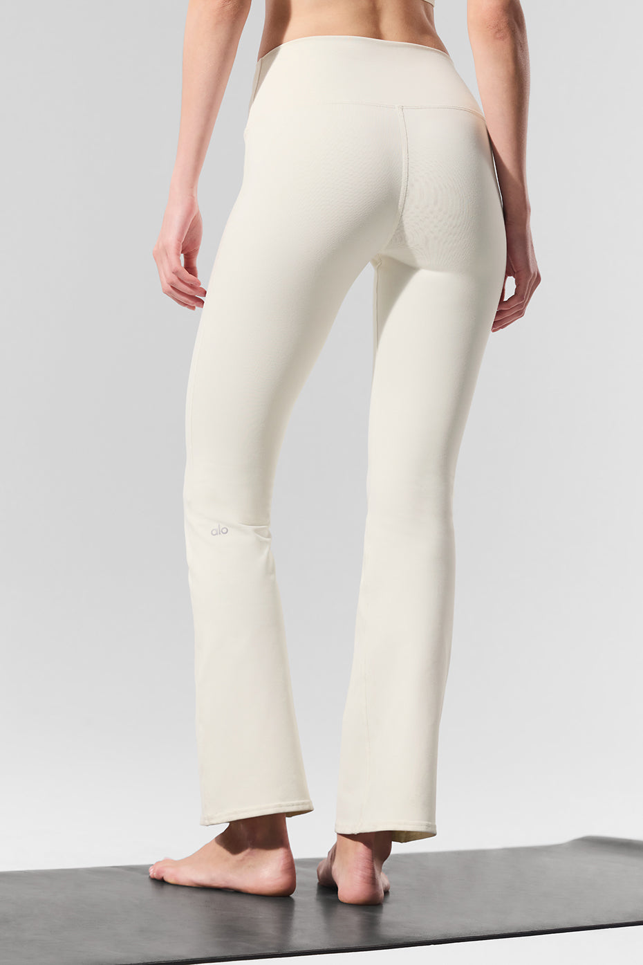 Airbrush High-Waist 7/8 Bootcut Legging - Ivory - Image 3