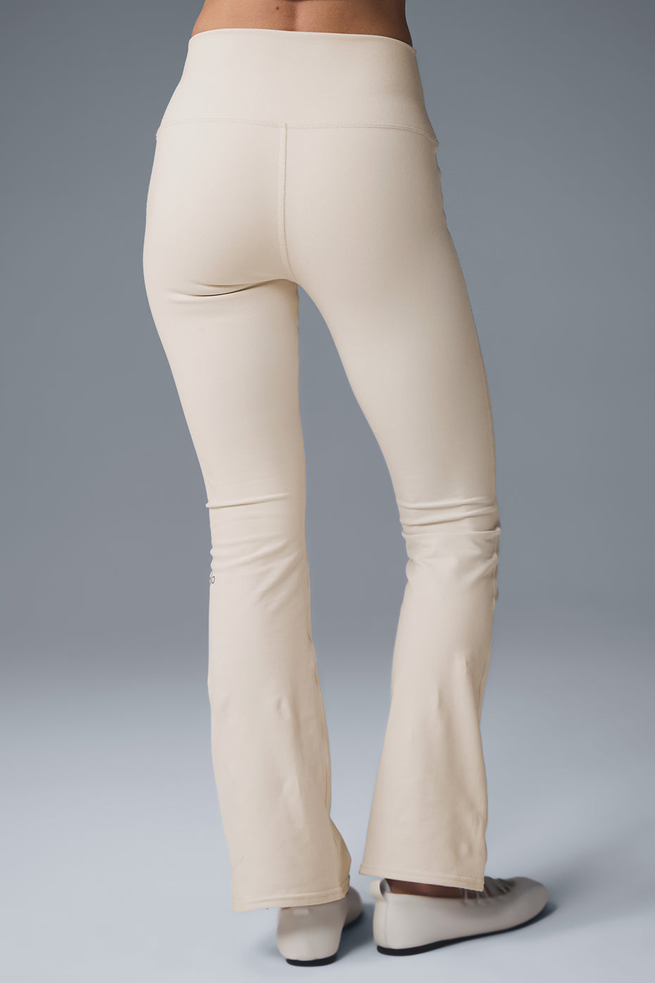 Airbrush High-Waist 7/8 Bootcut Legging - Oat Milk - Image 3