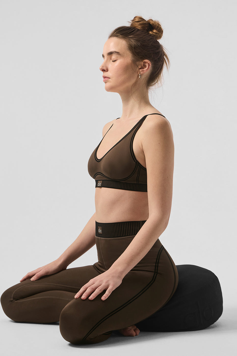 Airlift High-Waist 7/8 Line Up Legging - Espresso - Image 5