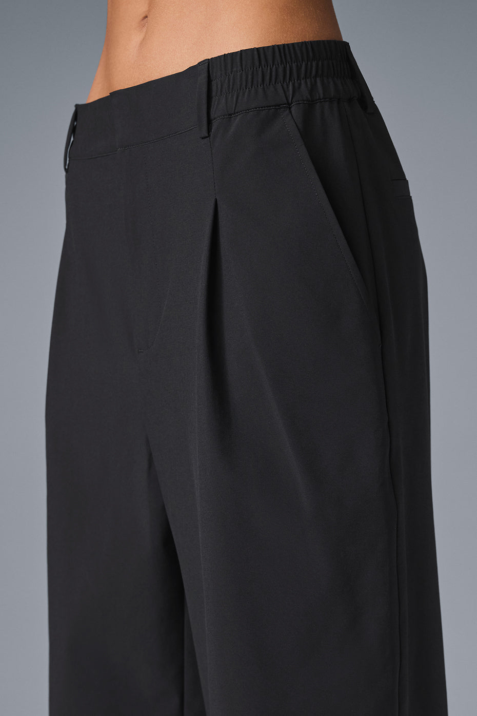 High-Waist Pursuit Trouser (Regular) - Black - Image 4