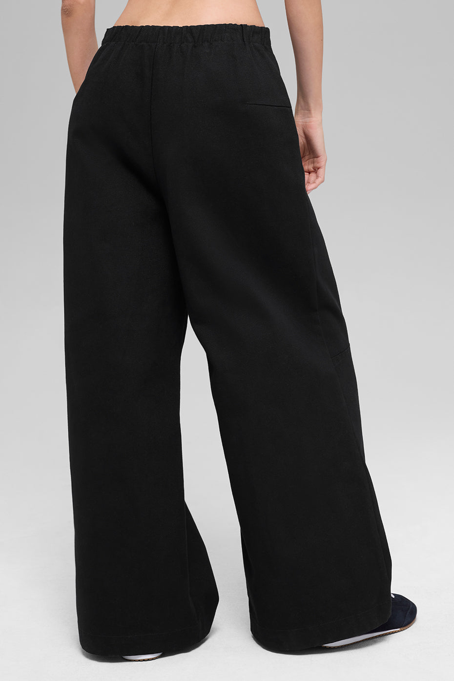 High-Waist Main Character Wide Leg Trouser - Black - Image 3